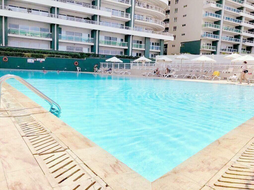 Gorgeous Apartment With Terrace In Fort Cambridge, Pool Слима Екстериор снимка