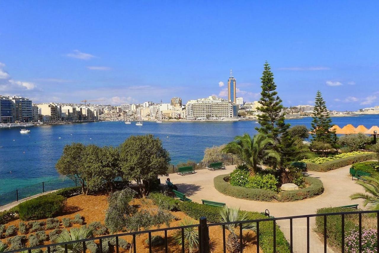 Gorgeous Apartment With Terrace In Fort Cambridge, Pool Слима Екстериор снимка